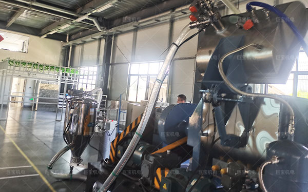 真空加料機+混合機：密閉輸送鏈的“黃金搭檔”